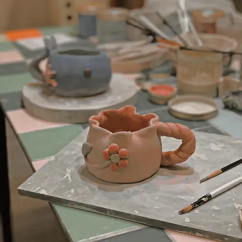 11. Tòong Teng Ceramic – Địa Chỉ Làm Gốm Quận 1 Cũ Nên Ghé