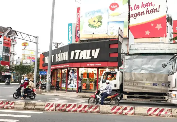 Mắt Kính Italy Mắt Kính Italy