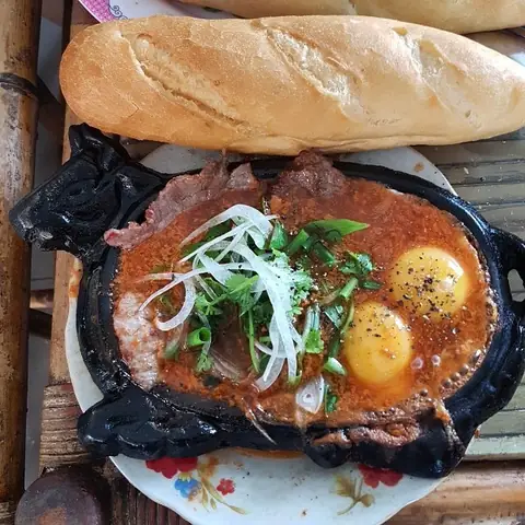 Mì Ốp La Lê Quý Đôn Huế Mì Ốp La Lê Quý Đôn Huế