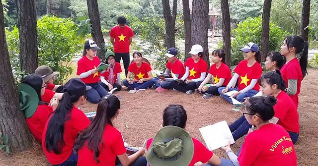 Hát Mãi Khúc Quân Hành