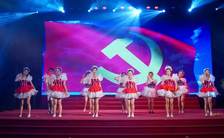 Phát Triển Kỹ Năng Sống Và Tư Duy Toàn Cầu