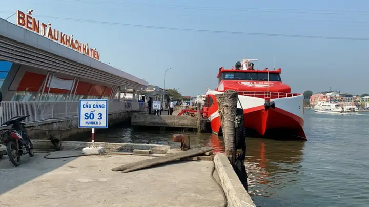 Một Số Phương Tiện Di Chuyển Đến Đảo Phú Quốc Hiện Nay