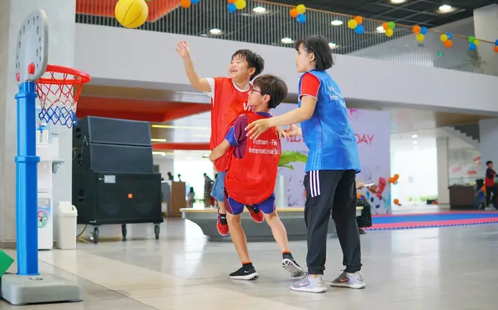 Ngày Thể Thao Gia Đình Tại Trường Quốc Tế Việt Nam-phần Lan Ngày Thể Thao Gia Đình Tại Trường Quốc Tế Việt Nam-phần Lan