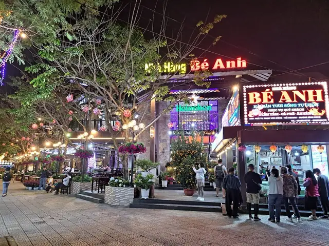 Giới Thiệu Về Nhà Hàng Hải Sản Bé Anh Đà Nẵng