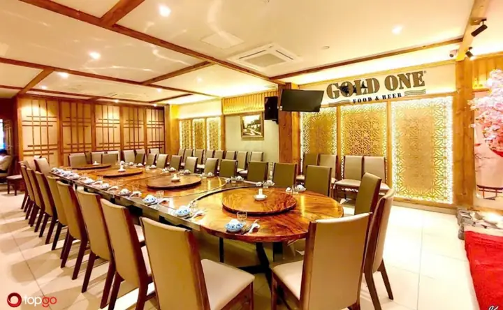 Không Gian Sang Trọng, Riêng Tư Tại Nhà Hàng Hải Sản Gold One 2