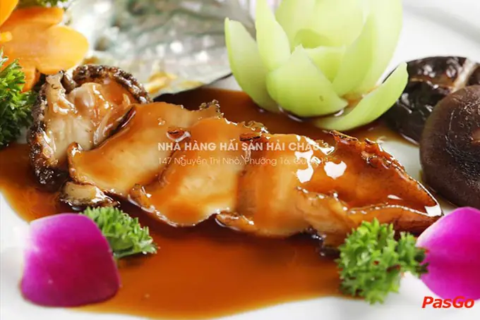 Tôm Hùm Được Chế Biến Đủ Món Như: Nướng Phô Mai, Cháy Tỏi, Nấu Cháo,... Sẽ Là Những Gợi Ý Hấp Chẳng Nên Bỏ Qua Khi Đến Nhà Hàng Hải Sản Hải Châu 3