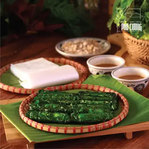 Thực Đơn Đa Dạng Và Hương Vị Truyền Thống Khó Quên