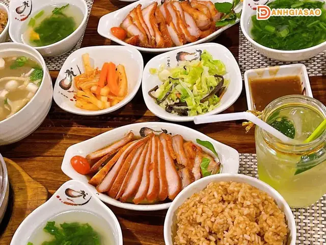 Combo Ăn Uống Tiết Kiệm Và Đồ Uống Đi Kèm