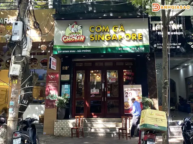 Cơm Gà Hải Nam Truyền Thống Và Biến Thể Độc Đáo