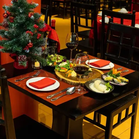 Nhà Hàng Trúc Linh Nha Trang - Mộc Mạc Nhưng Thanh Lịch