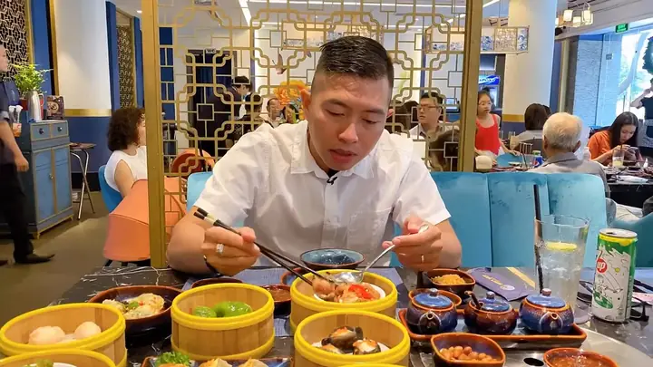 Nhà Hàng Tong Hua
