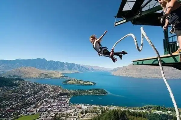 Nhảy Bungee Có An Toàn Không? Nhảy Bungee Có An Toàn Không?