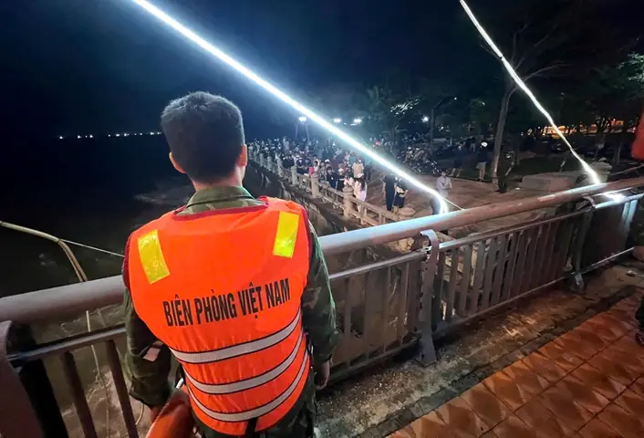 Nhảy Cầu Trần Phú Nha Trang Nhảy Cầu Trần Phú Nha Trang