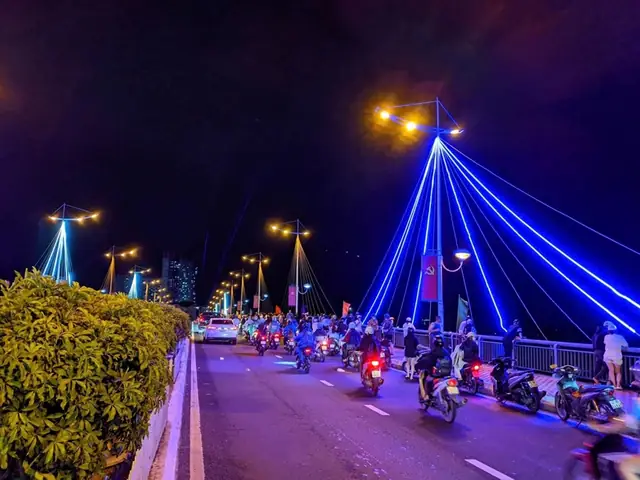 Nhảy Cầu Trần Phú Nha Trang Nhảy Cầu Trần Phú Nha Trang