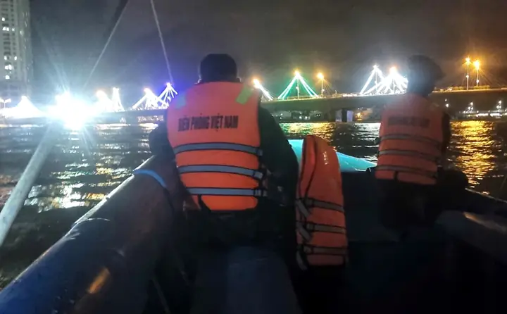 Nhảy Cầu Trần Phú Nha Trang Nhảy Cầu Trần Phú Nha Trang