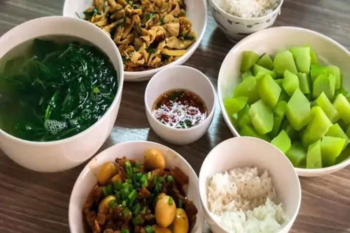 Top 10 Món Ăn Sinh Viên Ngon, Bổ, Rẻ, Đa Dạng Để Lựa Chọn