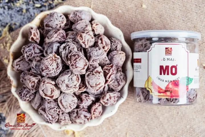 Ô Mai Mơ Chua Mặn Ngọt: Món Ăn Vặt Kích Vị, Thơm Ngon Và Lạ Miệng