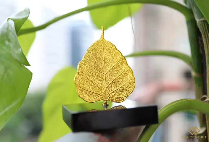 Lá Bồ Đề Mạ Vàng