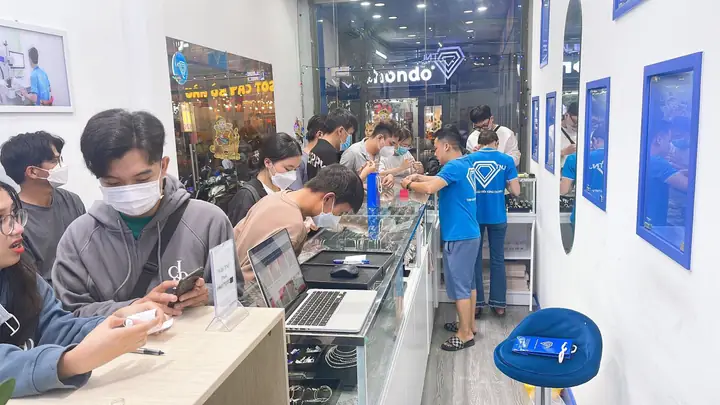 Quy Trình Thiết Kế Và Sản Xuất Dây Chuyền Nữ Đính Đá Moissanite Tại Trang Sức Tnj