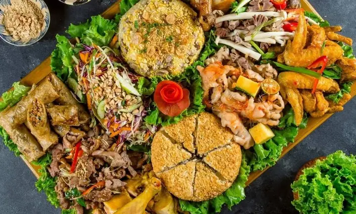 Quán Nhà Mình – Quán Ăn Trên Đường Phạm Văn Đồng