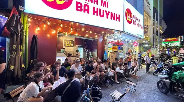 Bánh Mì 72, 72 Lê Văn Tám, Phường 1, Vĩnh Long: Khám Phá Hương Vị Đặc Trưng Và Hướng Dẫn Chi Tiết