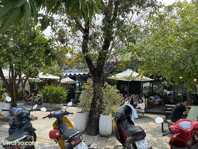 Bay Coffee & Tea- 1 Mặc Đăng Dung, P.hoà Xuân, Cẩm Lệ, Đà Nẵng (view Sông Thoáng, Đẹp)