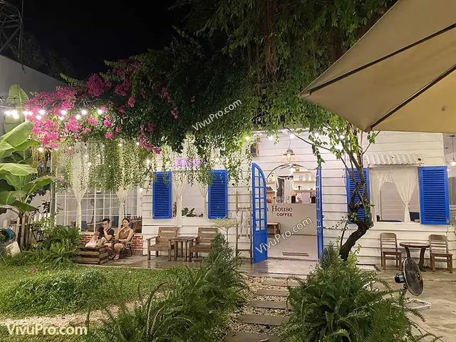 Dream House Coffee- 44 Bùi Thiện Ngộ, Hoà Xuân, Cẩm Lệ, Đà Nẵng (nam Cầu Nguyễn Tri Phương)