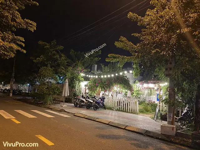 Dream House Coffee- 44 Bùi Thiện Ngộ, Hoà Xuân, Cẩm Lệ, Đà Nẵng (nam Cầu Nguyễn Tri Phương)