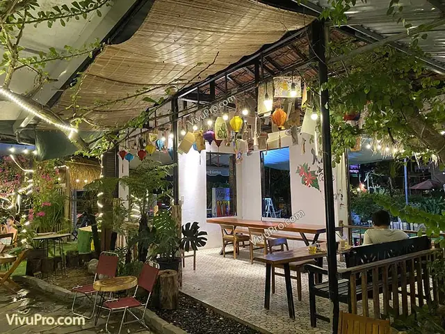 Kay Cafe- Vòng Xoay Nguyễn Phước Lan Và Đường 29/3