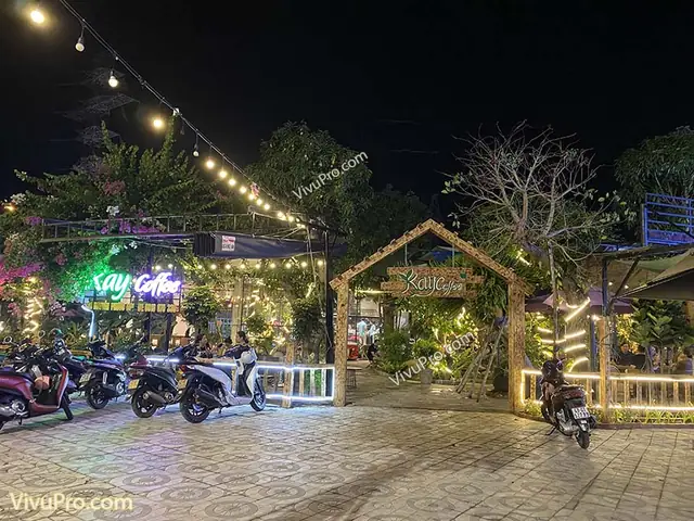 Kay Cafe- Vòng Xoay Nguyễn Phước Lan Và Đường 29/3