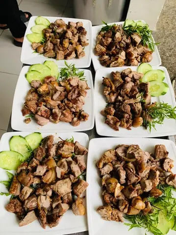 Nhà Hàng Hoa Lư (hoa Lu Restaurant)