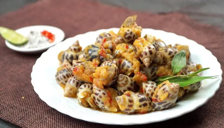 Ốc Sữa – Địa Điểm Ăn Khuya Sài Gòn Lý Tưởng