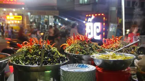 Quán Ốc Cô Hà Chợ Cồn