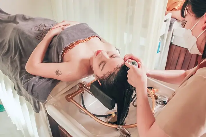 Lợi Ích Của Gội Đầu Dưỡng Sinh Đối Với Tóc, Da Đầu Và Sức Khỏe