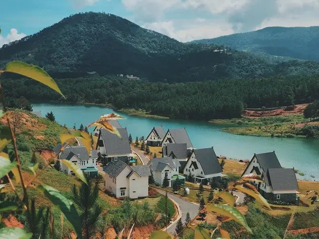 Top 6 Resort View Hồ Tuyền Lâm Siêu Lãng Mạn Cho Các Cặp Đôi Top 6 Resort View Hồ Tuyền Lâm Siêu Lãng Mạn Cho Các Cặp Đôi