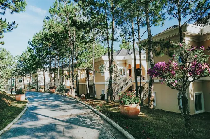 Click Đặt Ngaykhu Nghỉ Dưỡng Terracotta Đà Lạtvới Mức Giá Ưu Đãi Từ Ivivu.com Click Đặt Ngaykhu Nghỉ Dưỡng Terracotta Đà Lạtvới Mức Giá Ưu Đãi Từ Ivivu.com
