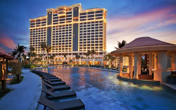 Ảnh Hồ Bơi Tại The Grand Hồ Tràm