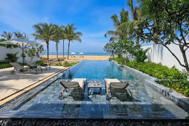 Ảnh Hồ Bơi Tại Melia Hồ Tràm Beach