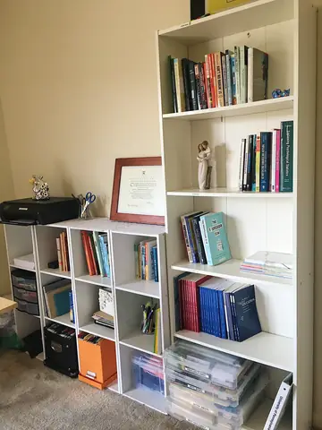Sách Có Những Con Đường Nhất Định Phải Đi