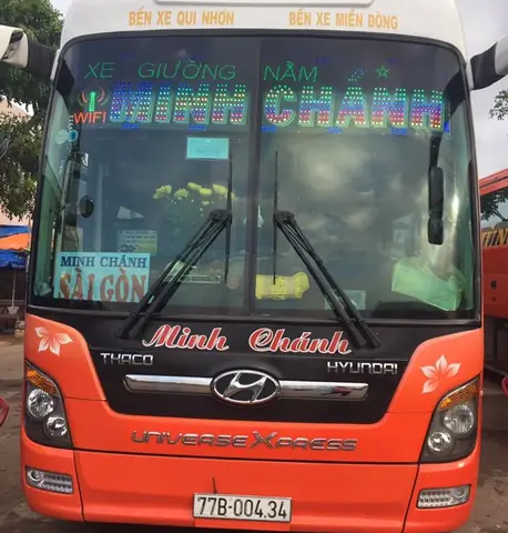 Hỗ Trợ Khách Hàng Tại Nhà Xe Minh Chánh