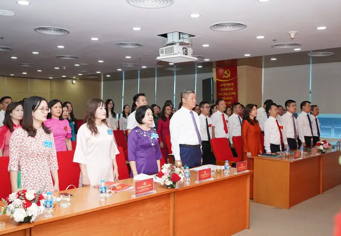 Hnp - Ngày 24/6, Đảng Bộ Cơ Quan Sở Du Lịch Hà Nội Đã Tổ Chức Thành Công Đại Hội Lần Thứ Ii, Nhiệm Kỳ 2025-2030. Đại Hội Diễn Ra Trong Không Khí Dân Chủ, Đoàn Kết, Trí Tuệ Và Đổi Mới, Với Sự Tham Dự Của 59 Đảng Viên, Trong Đó Có 58 Đảng Viên Chính Thức Và 01 Đảng Viên Dự Bị.