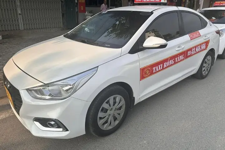 Hướng Dẫn Đặt Xe Taxi Rồng Vàng Tại Thạch Thất