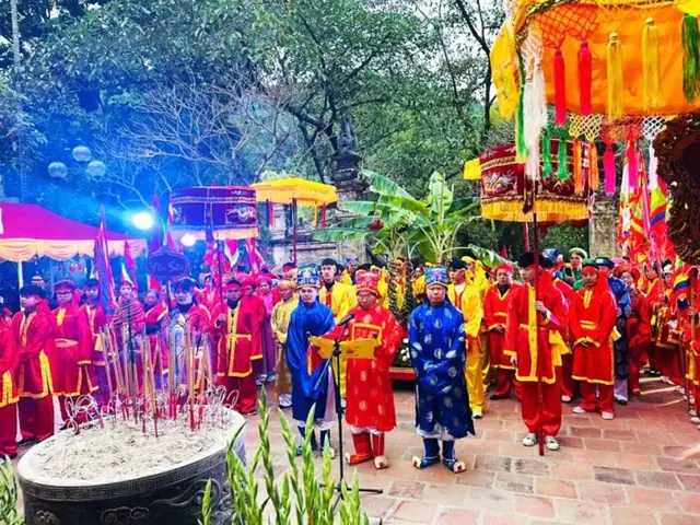 Những Điểm Không Thể Bỏ Qua Tại Khu Di Tích Đền Sóc