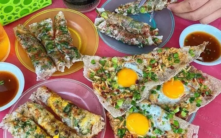 Món Bánh Huế Là Thức Ăn Vặt Quen Thuộc