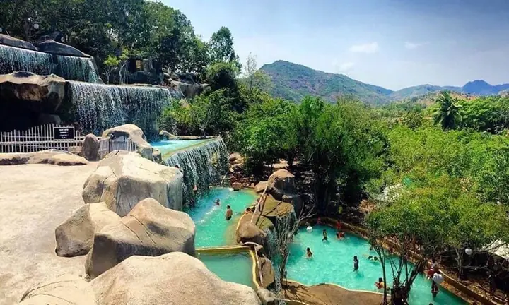 Tết Dương Lịch Năm Nay Nên Đi Chơi Ở Đâu Miền Bắc?
