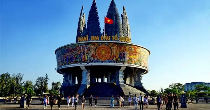 Móng Cái - Nơi Địa Đầu Tổ Quốc