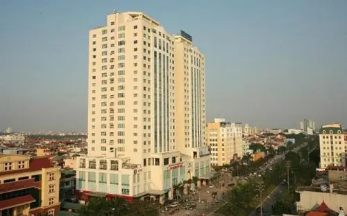 Tháp Hòa Bình Hoàng Quốc Việt: Kiến Trúc Độc Đáo Và Giá Trị Văn Hóa Tâm Linh