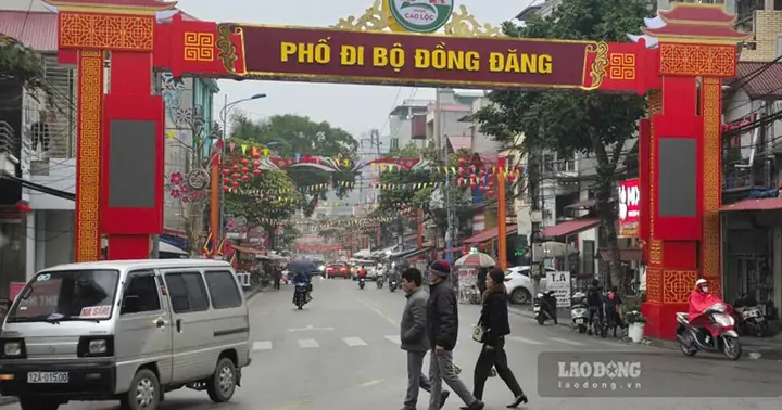 Thị Trấn Nổi Tiếng Nhiều Năm Thu Ngân Sách Chỉ Hơn 1 Tỉ Đồng