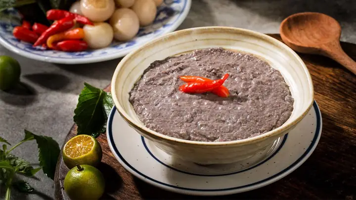 Bánh Tráng Mắm Ruốc Và Thịt Kho Mắm Ruốc Bao Nhiêu Calo?