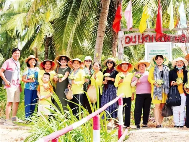 Thơ Dân Dã Về Di Sản Chùa Tây Phương